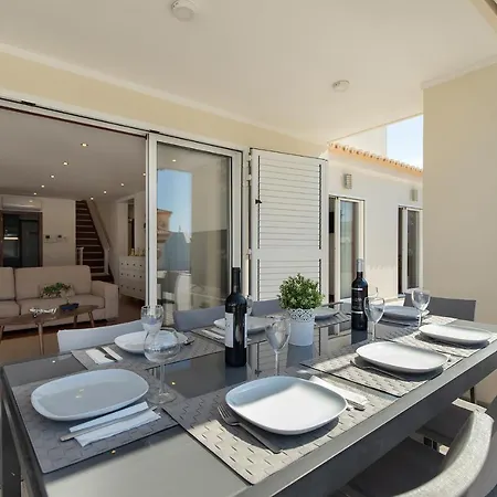 Sun Villa *